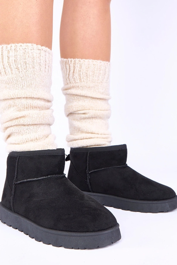 Juodi sniego batai su...