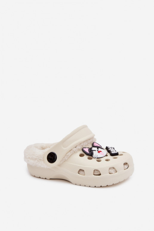 Lengvos šlepetės Šlepetės Vaikiški pašiltinti su kailiuku vidujesuPrzypinkami kreminės spalvos Cerelle