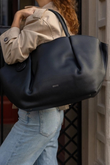 Didelė moteriška rankinė Big Star SS574005 juoda