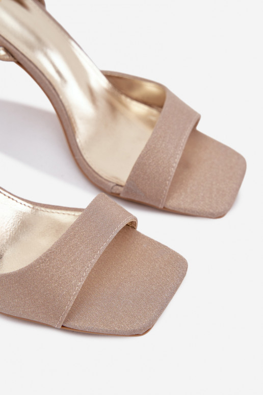 Moteriškos basutės su plonais kulniukais ir blizgesiu, aukso spalvos Brisora