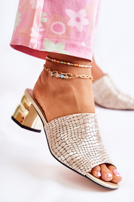 Odinės šlepetės Moteriškas Krokodilo raštas su kulniukais smėlio spalvos Perry