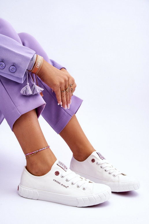 Klasikinio modelio Moteriški batai Cross Jeans LL2R4052 baltos spalvos