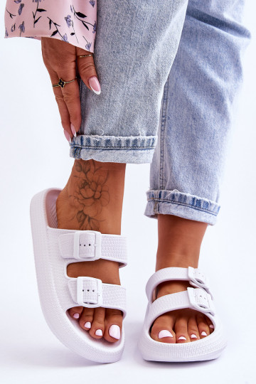 Moteriški šlepetės su putplasčiu su juostelėmis baltos spalvos Sharmen 2
