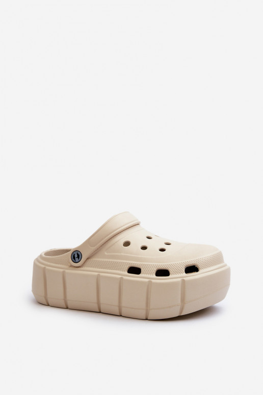 Lengvos šlepetės Moteriškos šlepetės su platforma smėlio spalvos Itubia