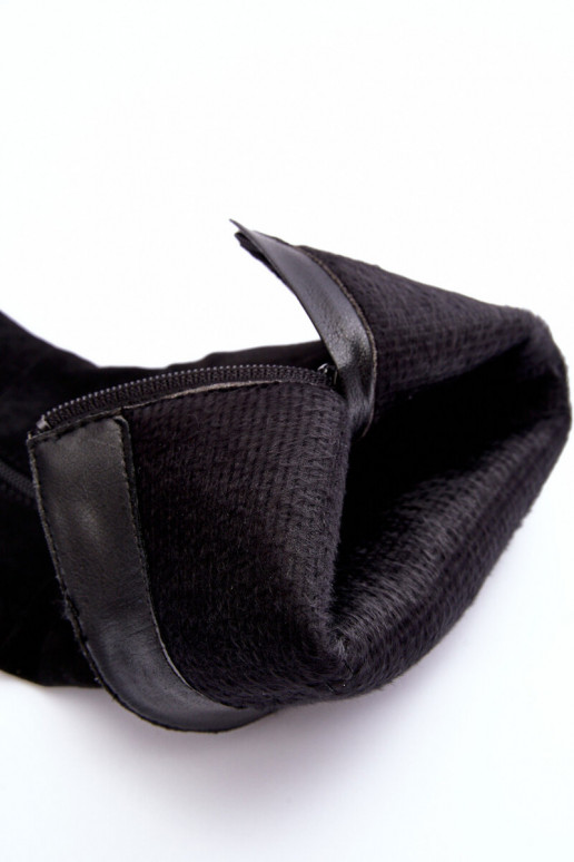 ilgaauliai batai Prieš Kelį su kulniukais iš zomšos juodos spalvos Kilrenita