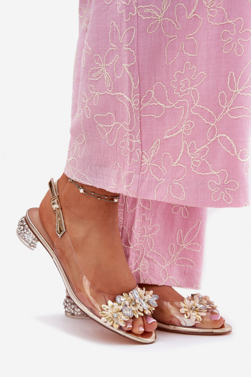 Perregimi basutės Ant žemo kulno Su dekoracija D&A MR51-709 aukso spalvos