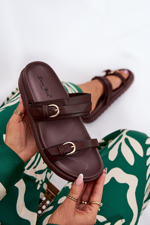 Moteriškos šlepetės su platforma Ze aukso spalvosmi su sagtimismi rudos spalvos INernone