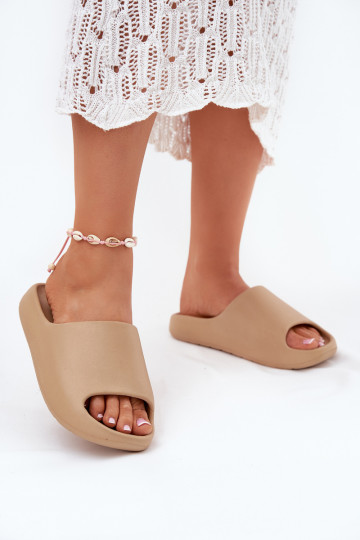 Lengvos šlepetės Moteriškos šlepetės smėlio spalvos Rivasol