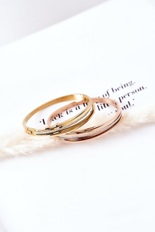 Plieno apyrankė su tviskančiomis akutėmis aukso spalvos