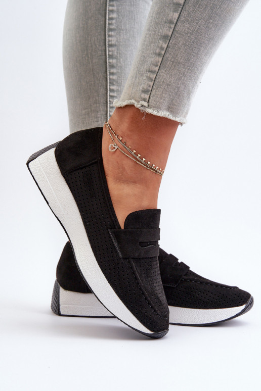 Moteriški mokasinai platformoje iš eko zomšosoĮe juodos spalvos Inesqua