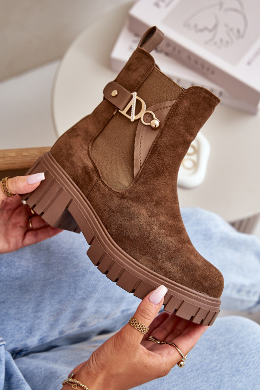 pašiltinti Moteriški aulinukai Ze aukso spalvosm Detalem iš eko zomšosoĮe rudos spalvos Bervena