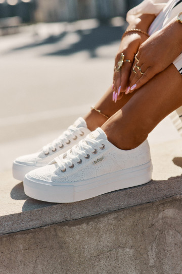 Laisvalaikio bateliai su nėriniais Lee Cooper LCIN-25-31-3438L baltos spalvos 2