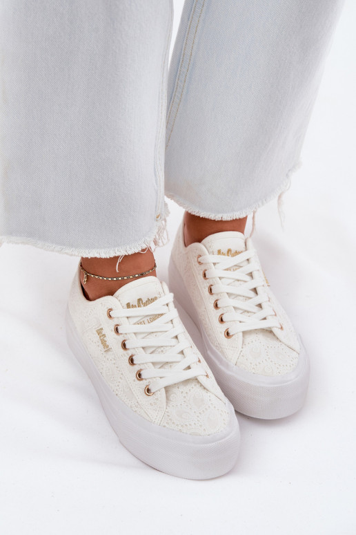 Laisvalaikio bateliai su nėriniais Lee Cooper LCIN-25-31-3438L baltos spalvos