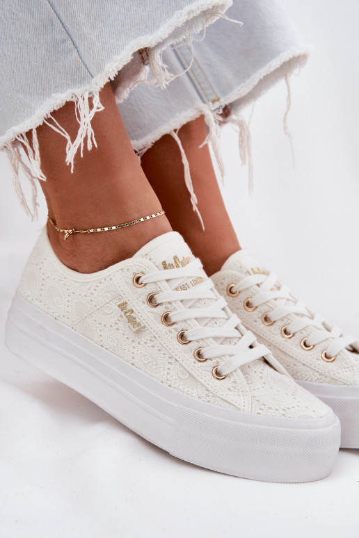 Laisvalaikio bateliai su nėriniais Lee Cooper LCIN-25-31-3438L baltos spalvos