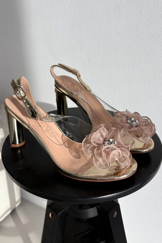 basutės su kulniukais su ornamentais I Kryształkami D&A MR52-236 aukso spalvos