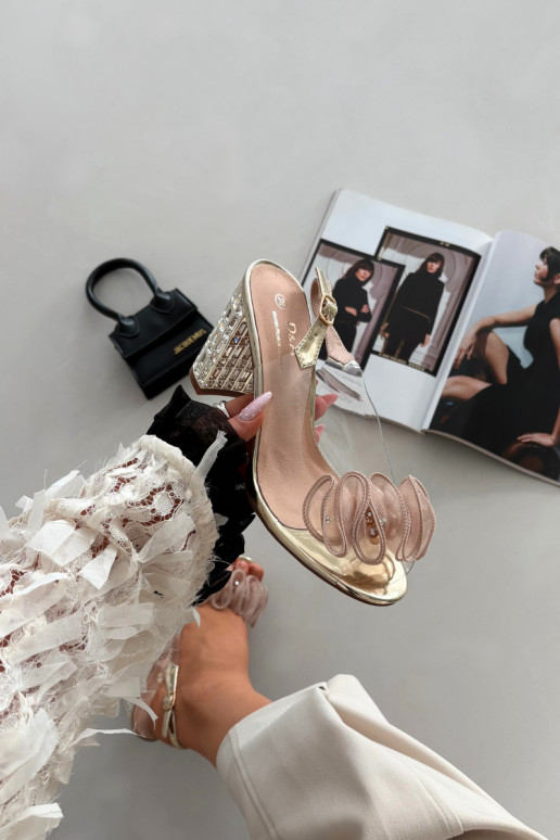 basutės su kulniukais su spindinčiomis akutėmis D&A MR52-237 aukso spalvos