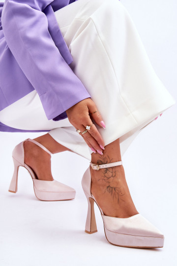 Tai turidingi Bateliai Ant platesnio kaiščio Šviesaus rausvo atspalvio Tai turidness 2