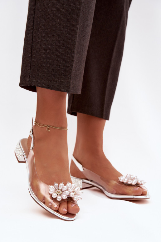 Perregimi basutės Ant žemo kulno Su puošniaisi Detalami D&A MR52-229 sidabro spalvos