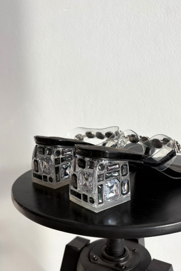 Moteriškos šlepetės su spindinčiomis akutėmis D&A MR1037-02 juodos spalvos 2