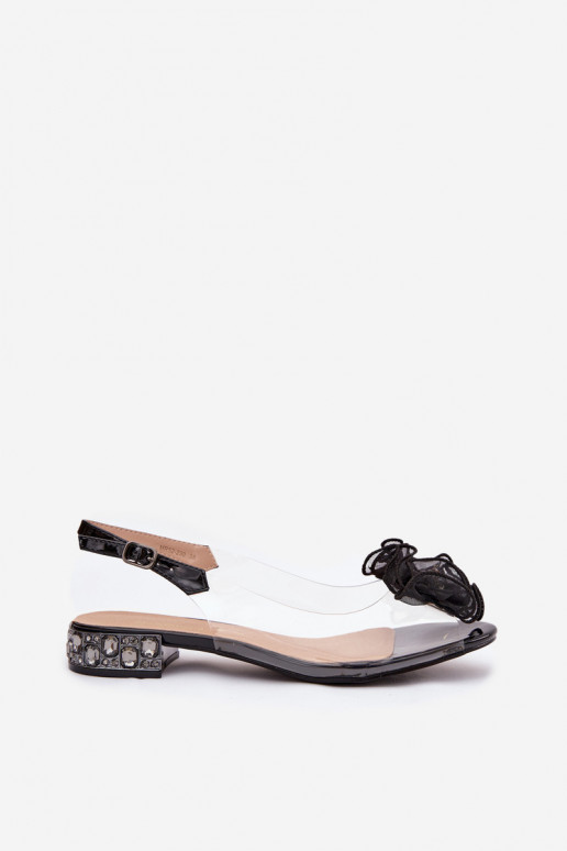 Perregimi basutės Ant žemo kulno su spindinčiomis akutėmis Ir Dekoracija D&A MR52-230 juodos spalvos