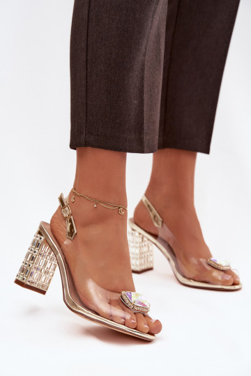 Perregimi basutės su kulniukais su spindinčiomis akutėmis D&A MR52-239 aukso spalvos