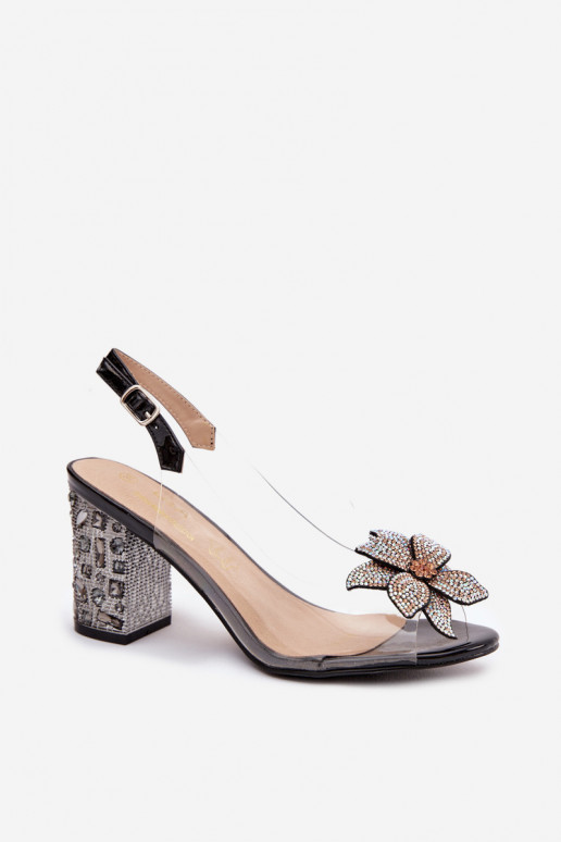 Perregimi basutės su kulniukais su ornamentais D&A MR38-321 juodos spalvos