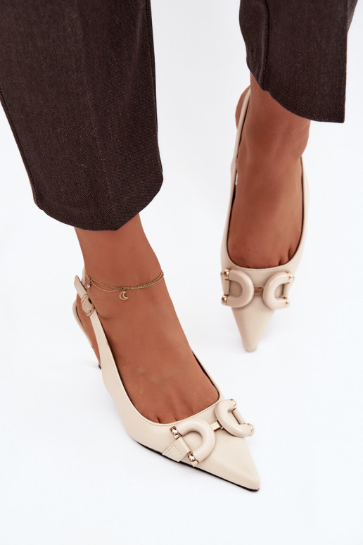 Moteriškos basutės su plonais kulniukais Su puošniais Detalem dramblio kaulo spalvos Brienne