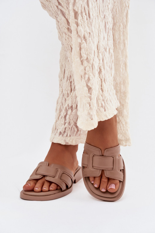 Moteriškos šlepetės su plačiais kulniukais smėlio spalvos Lorania