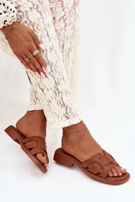 Moteriškos šlepetės su plačiais kulniukais rudos spalvos Lorania