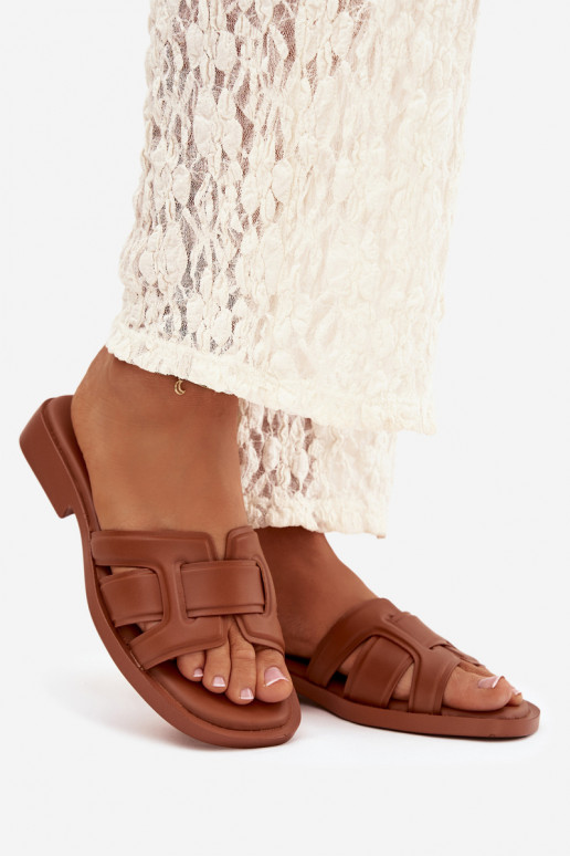 Moteriškos šlepetės su plačiais kulniukais rudos spalvos Lorania