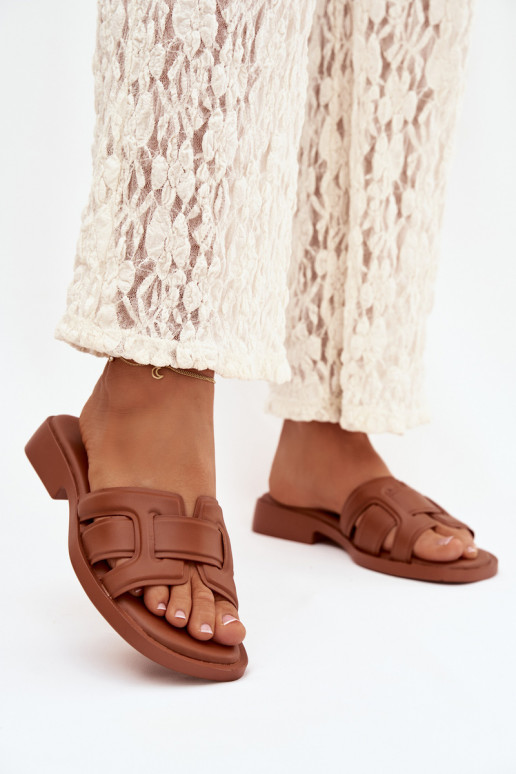 Moteriškos šlepetės su plačiais kulniukais rudos spalvos Lorania