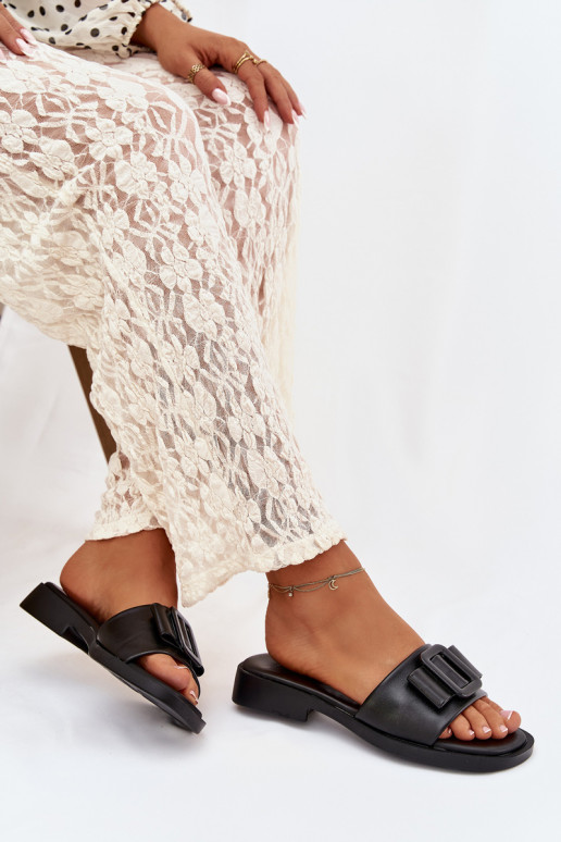 Moteriškos šlepetės su plačiais kulniukais su sagtimis juodos spalvos Melivra