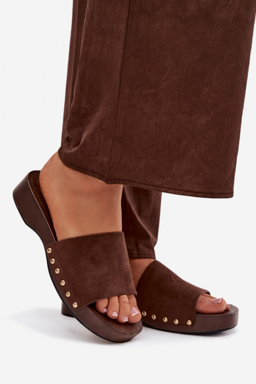 Moteriškos šlepetės Ze aukso spalvosmi Smeigės CzekoladoĮe Ferinna