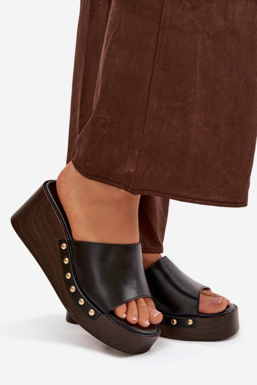 Moteriškos šlepetės Ant platformos Ze aukso spalvosmi Smeigės juodos spalvos Arionne