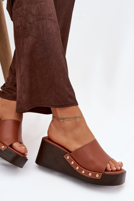 Moteriškos šlepetės Ant platformos Ze aukso spalvosmi Smeigės rudos spalvos Arionne