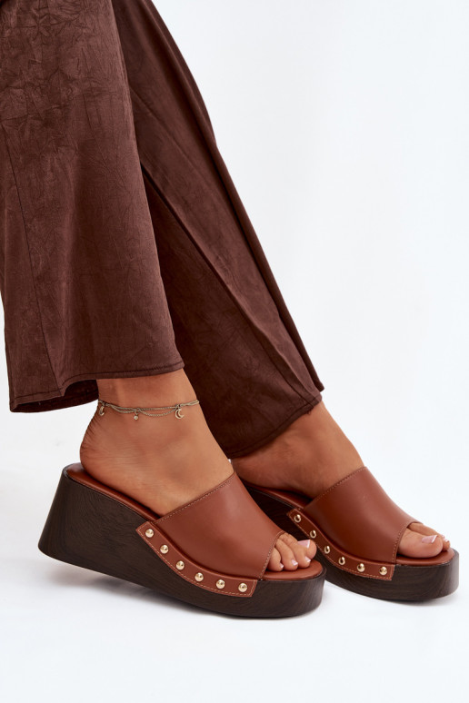 Moteriškos šlepetės Ant platformos Ze aukso spalvosmi Smeigės rudos spalvos Arionne