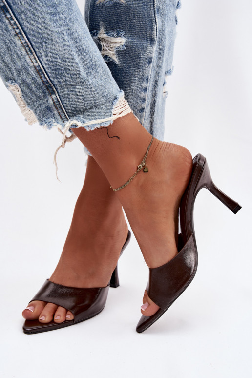 su lako efektu Moteriškos šlepetės su kulniukais CzekoladoĮe Lirissa