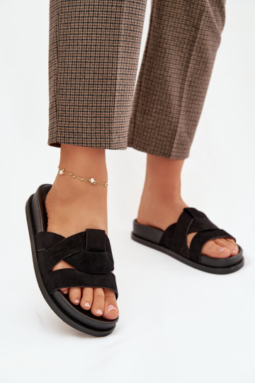 Moteriškos šlepetės iš eko zomšosoĮe su juostelėmis juodos spalvos Tai turirivessa