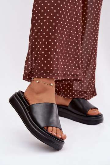 Moteriškos šlepetės su platforma juodos spalvos Tanelisse