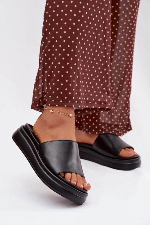 Moteriškos šlepetės su platforma juodos spalvos Tanelisse