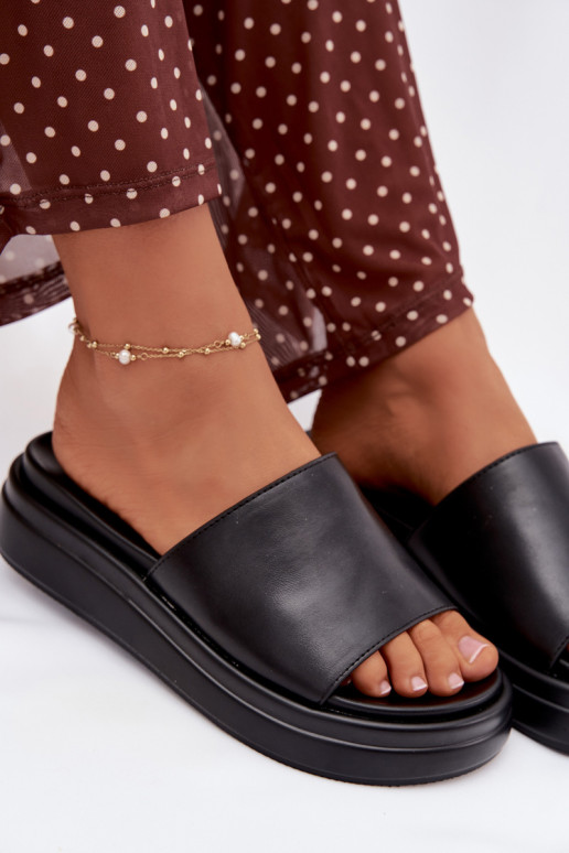 Moteriškos šlepetės su platforma juodos spalvos Tanelisse