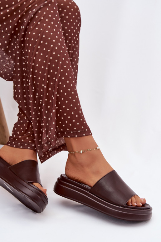 Moteriškos šlepetės su platforma CzekoladoĮe Tanelisse