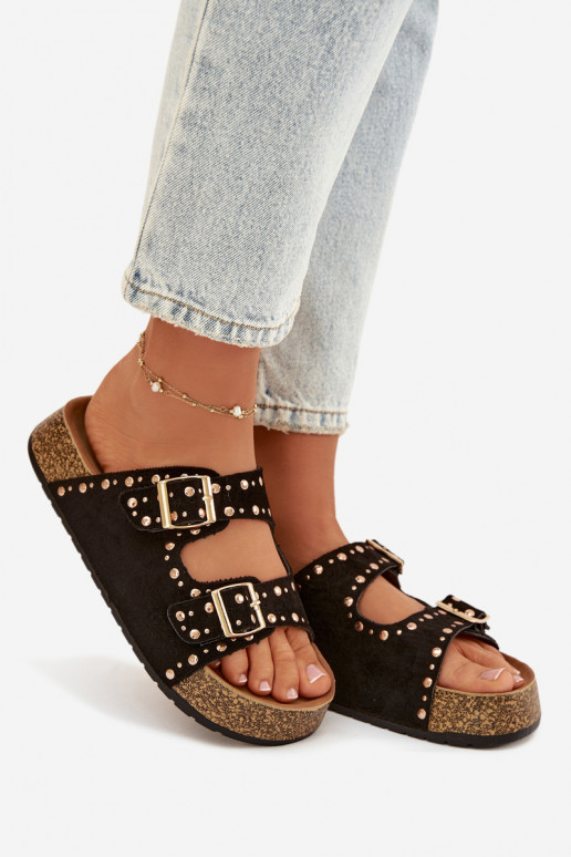 Moteriškos šlepetės Ze aukso spalvosmi su sagtimismi Ir smeigės juodos spalvos Tervina