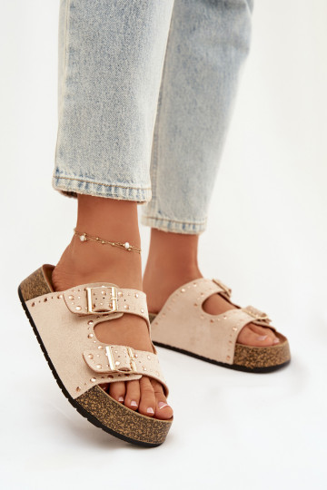 Moteriškos šlepetės Ze aukso spalvosmi su sagtimismi Ir smeigės dramblio kaulo spalvos Tervina