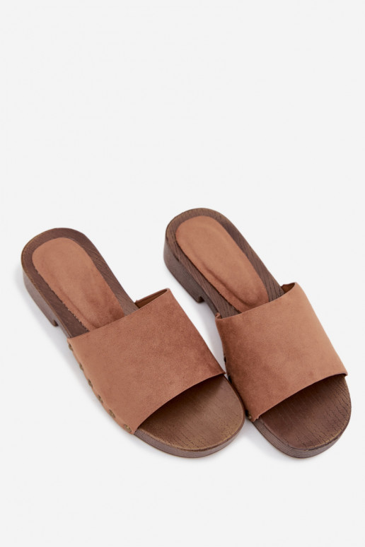 Moteriškos šlepetės su plačiais kulniukais Ze aukso spalvosmi Smeigės rudos spalvos Girella