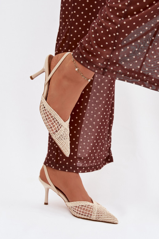 basutės su ažūro elementais su plonais kulniukais dramblio kaulo spalvos Hanelis