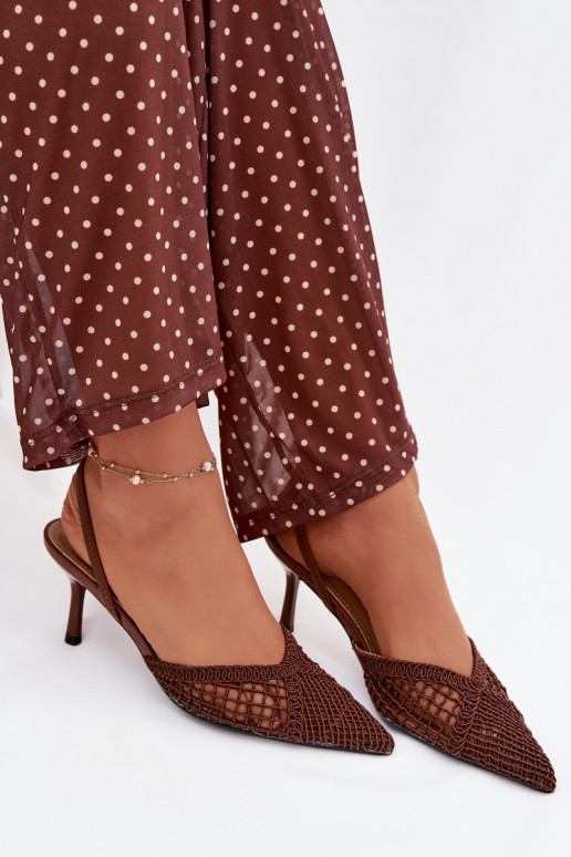 basutės su ažūro elementais su plonais kulniukais rudos spalvos Hanelis