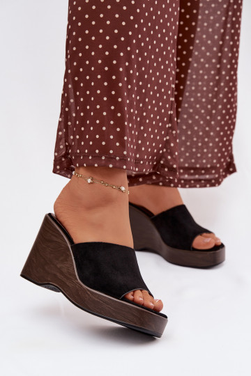 Moteriškos šlepetės Ant platformos juodos spalvos Ravelia 2