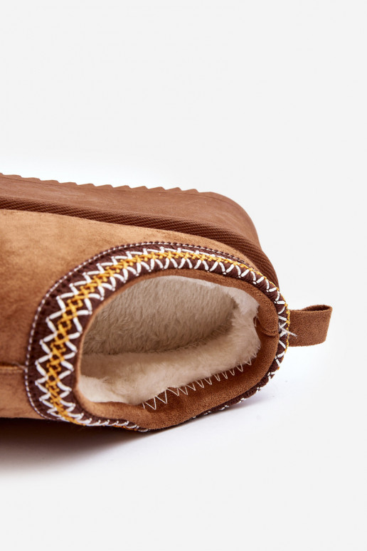 Šlepetės Ant storo padosuiš eko zomšosu rudos spalvos Sylva