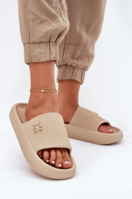 Lengvos šlepetės Moteriškos šlepetės su platforma Su Meškiuku Vinceza 75210 smėlio spalvos